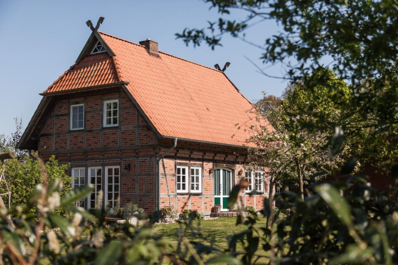 Fachwerk-Ferienhaus, Ruhe Auf Dem Land, Haustiere Willkommen, Leihfahrraeder, 24-7 Check In Kirchlinteln Buitenkant foto