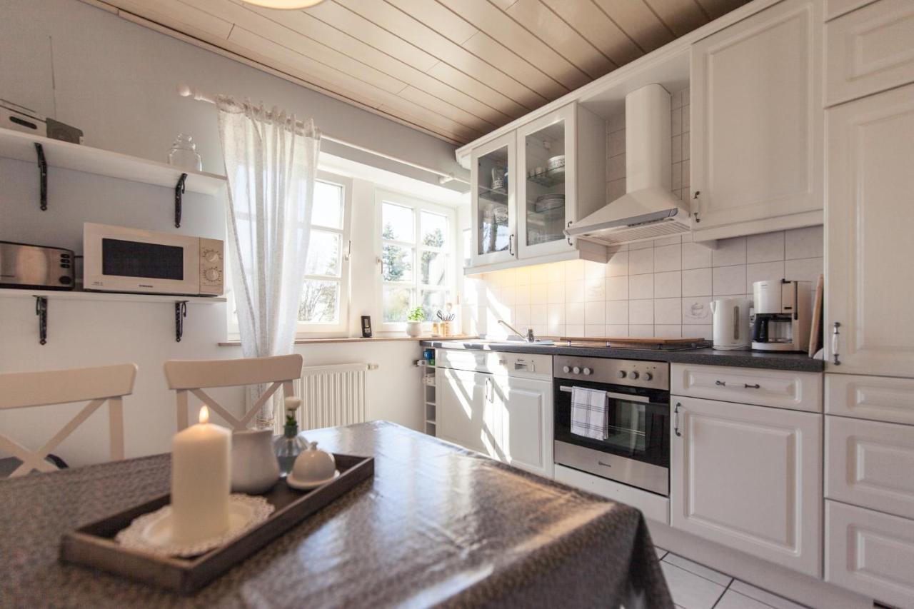 Fachwerk-Ferienhaus, Ruhe Auf Dem Land, Haustiere Willkommen, Leihfahrraeder, 24-7 Check In Kirchlinteln Buitenkant foto